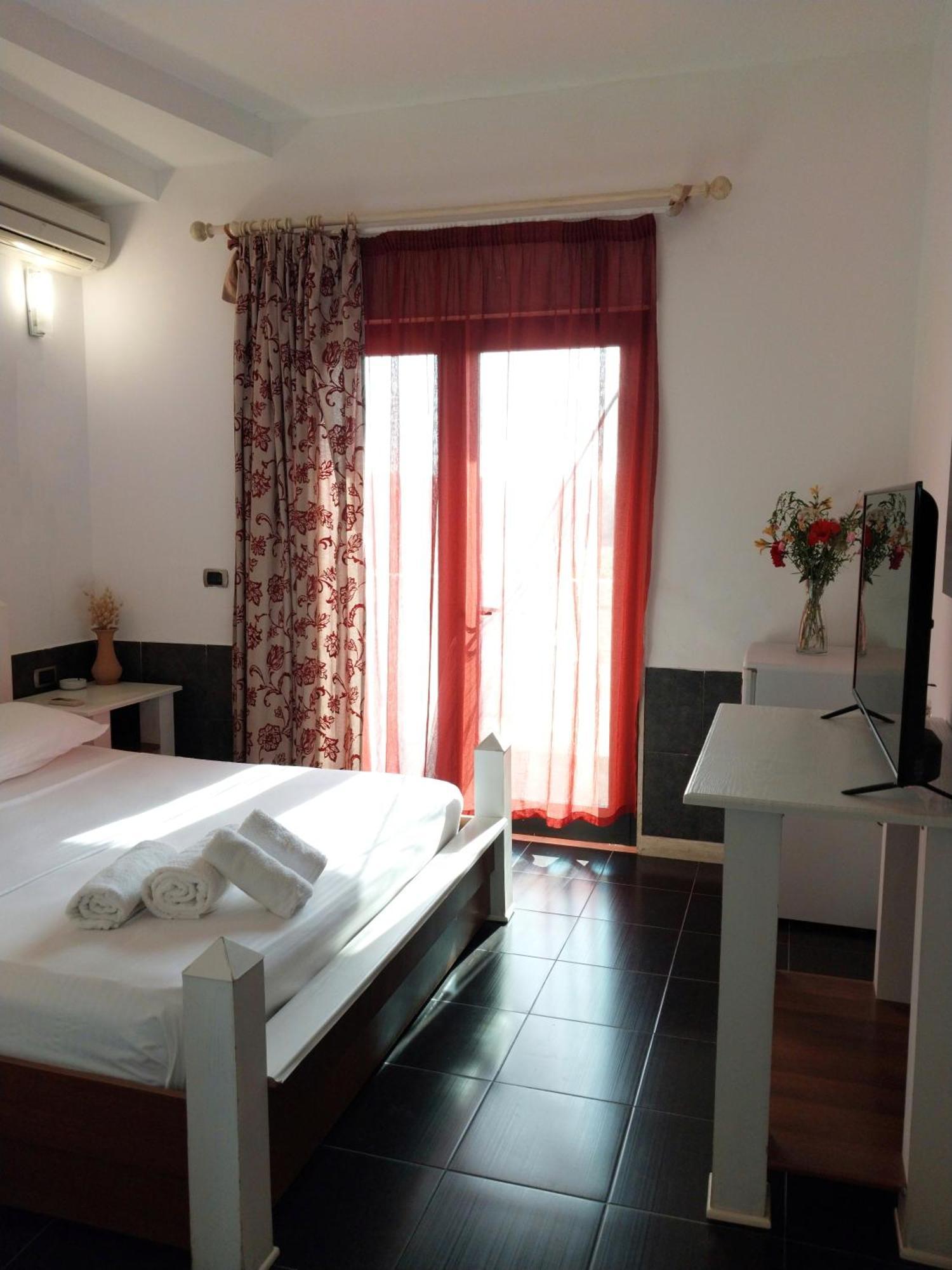 Hotel Different 3*
